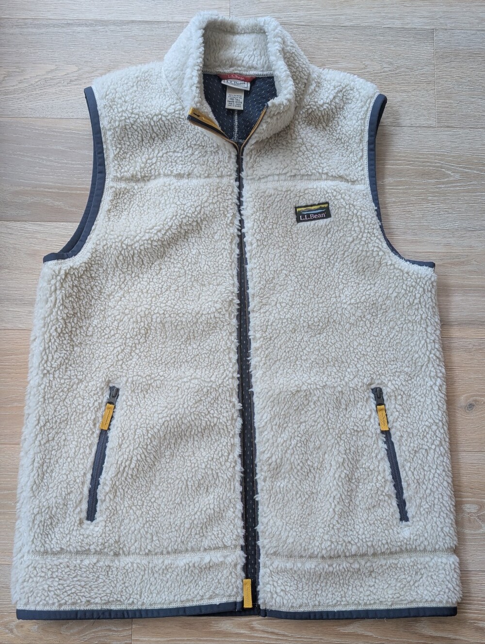 🥾 L.L. Bean Mens Medium Size Vest